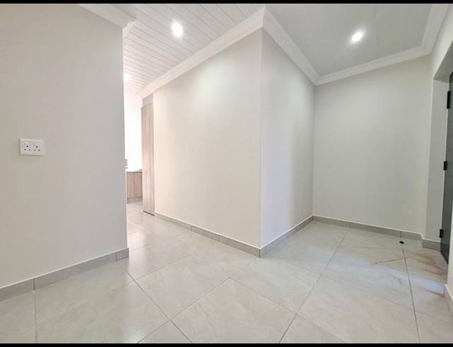 3 BEDROOM TOWNHOUSE FOR SALE IN ISLAND VIEW